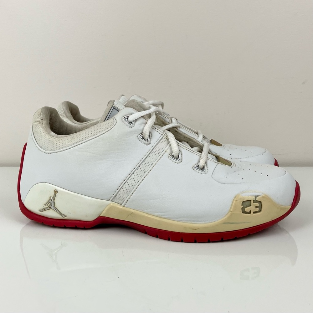 Vintage 2004 Air Jordan 10/16 Low White & Red Women’s Basketball Shoes Size 8.5